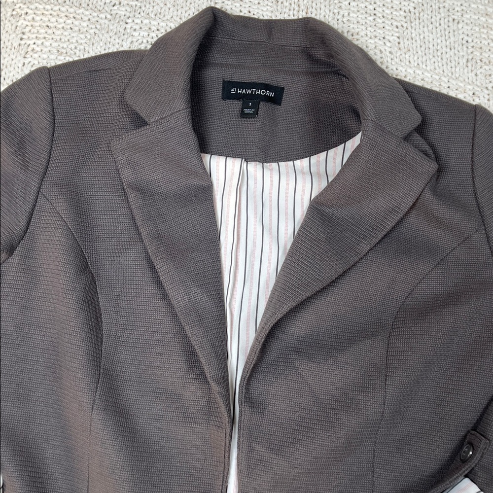 41 Hawthorn Blazer - Picture 2 of 16
